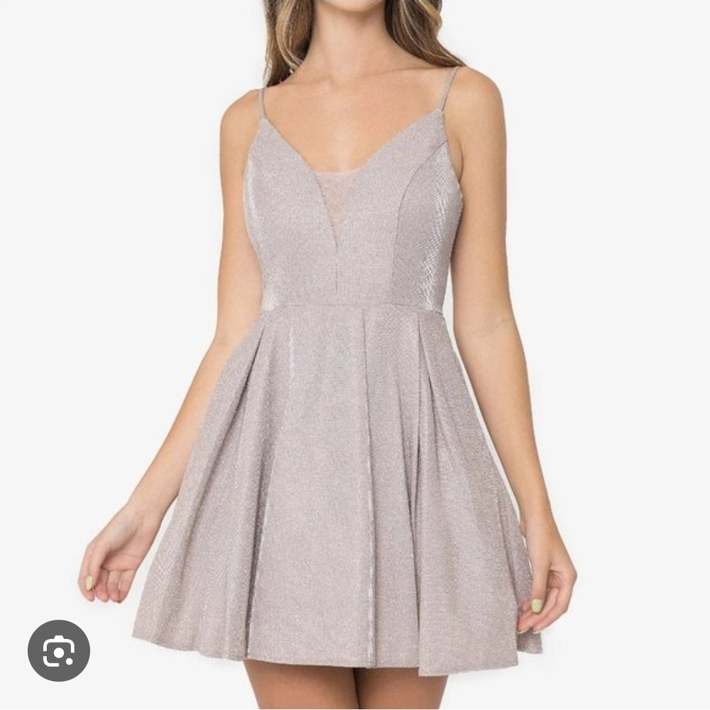 B. Darlin‎ Juniors 11/12 Blush Gold Sparkle V-Neck Homecoming Prom Dress